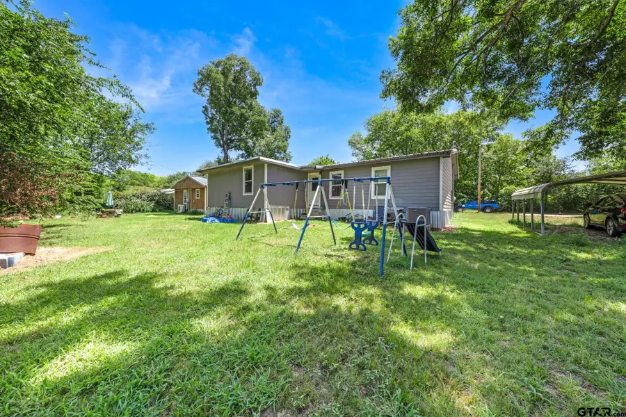 195 N Wood St., Emory, TX 75440 - #3