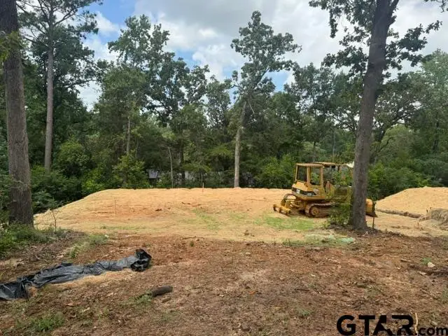 1661 Edgewood, Tyler, TX 75701 - #1
