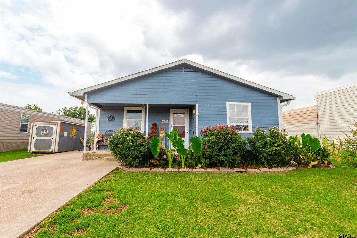 404 Holiday Village Dr, Quitman, TX 75783 - #1