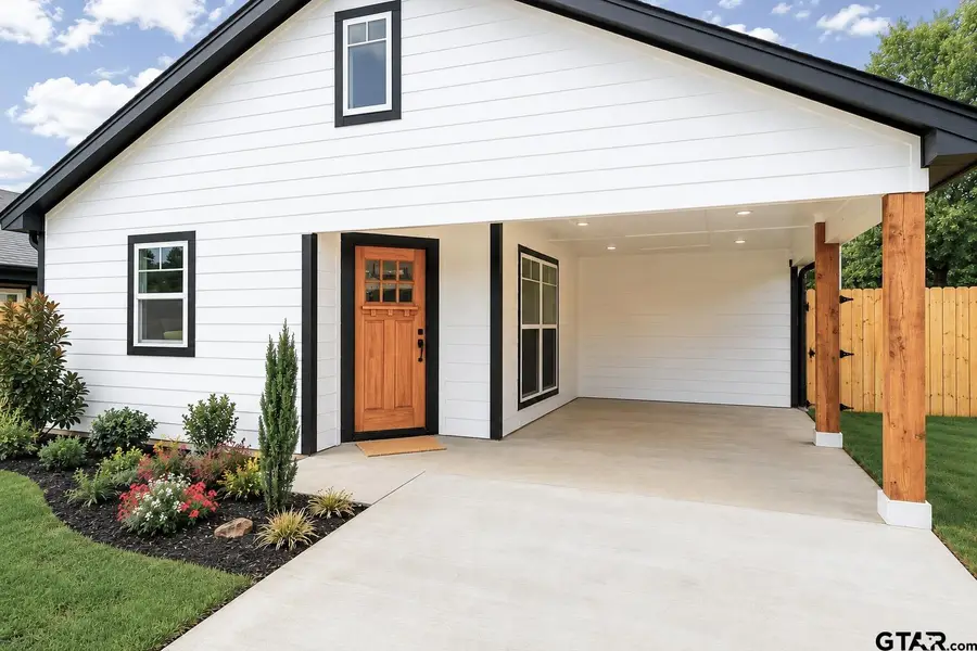 421 S Bonner St, Jacksonville, TX 75766 - #2