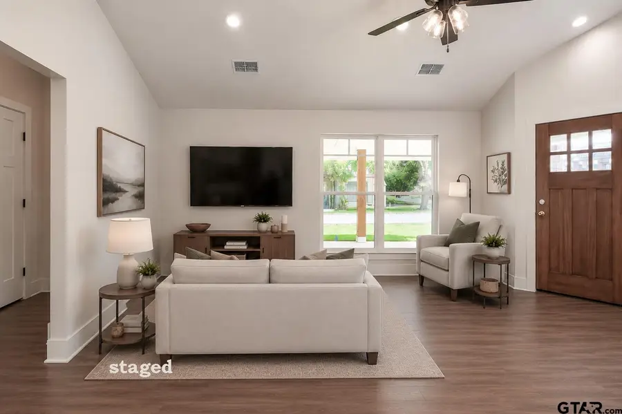 421 S Bonner St, Jacksonville, TX 75766 - #3
