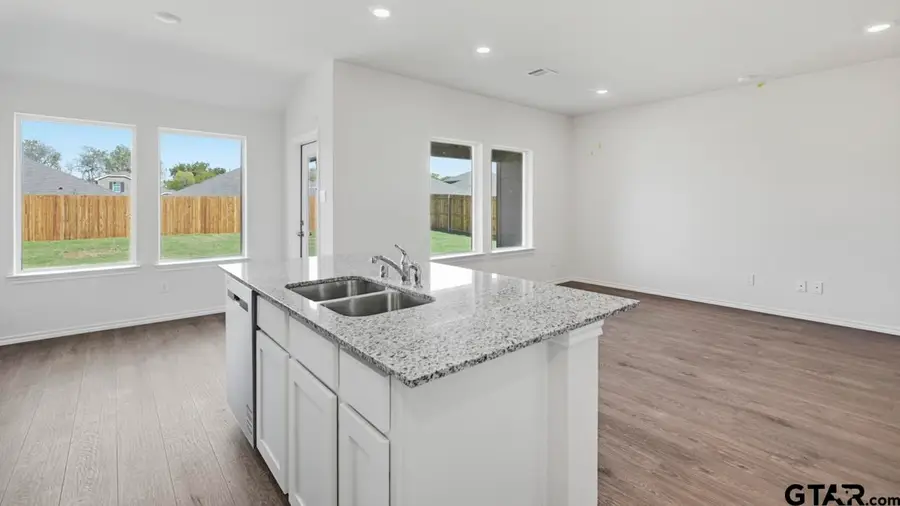 1944 Freeman Street, Tyler, TX 75704 - #2