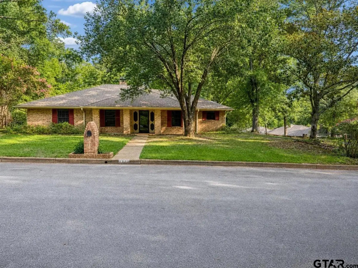 4828 Prestwick Ln, Tyler, TX 75703 - #1