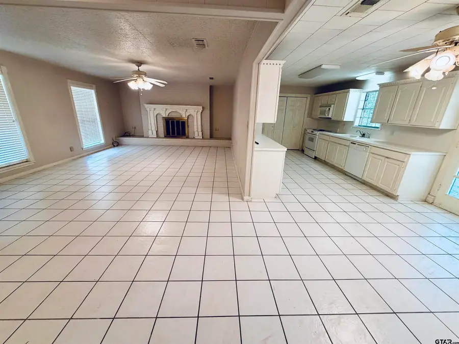 102 Westwood Parkway, Naples, TX 75568 - #3