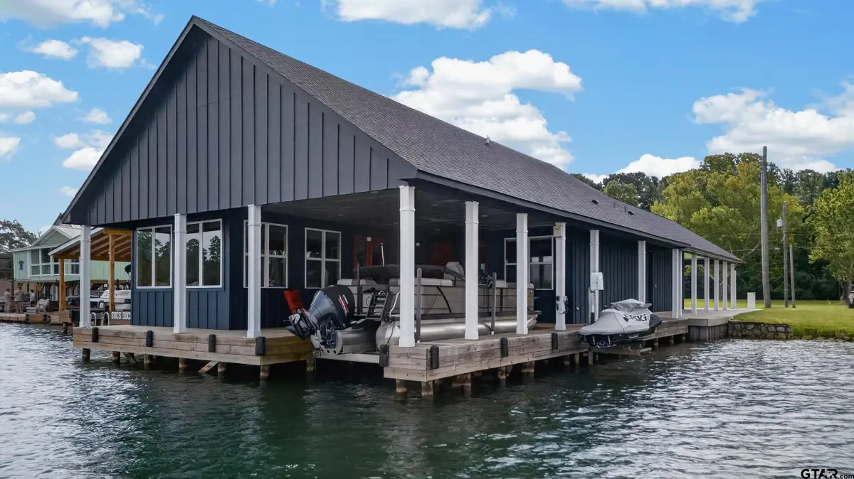 2627 Lakeshore Dr, Jacksonville, TX 75766 - #1