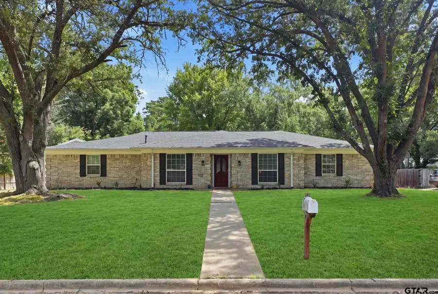 1609 Greenway, Gilmer, TX 75644 - #2