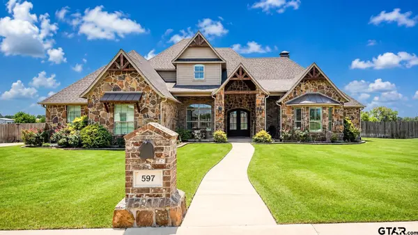 597 Eland Way, Bullard,  75757