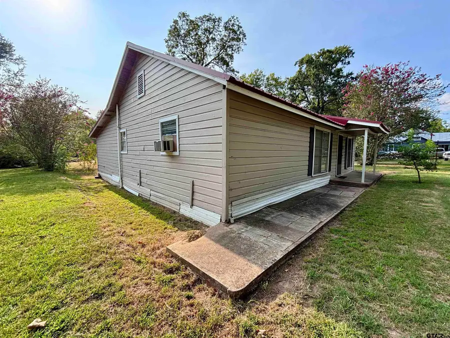 215 Cleveland, Winfield, TX 75493 - #3