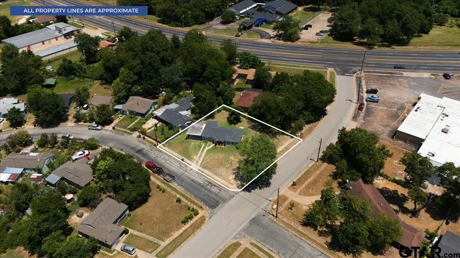 1907 Cushing Dr., Tyler, TX 75702 - #3