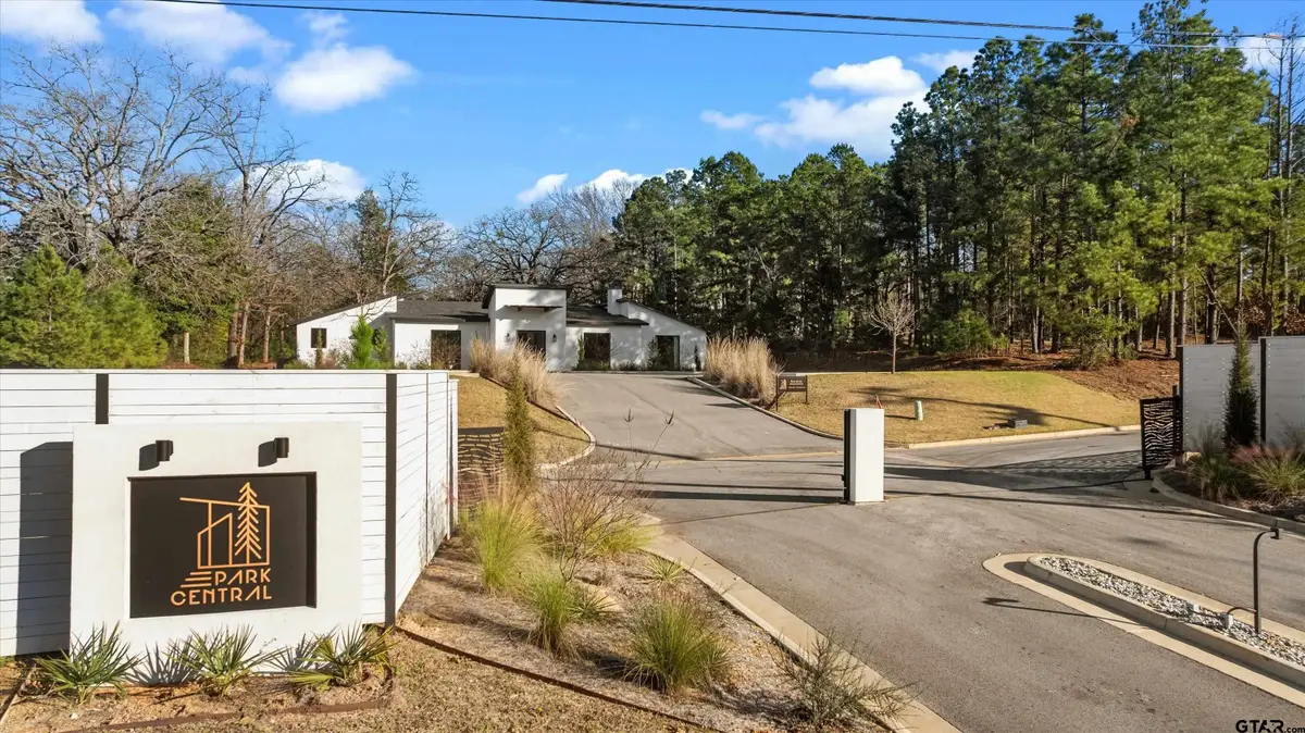 6043 N Park Central Ct, Tyler, TX 75703 - #1