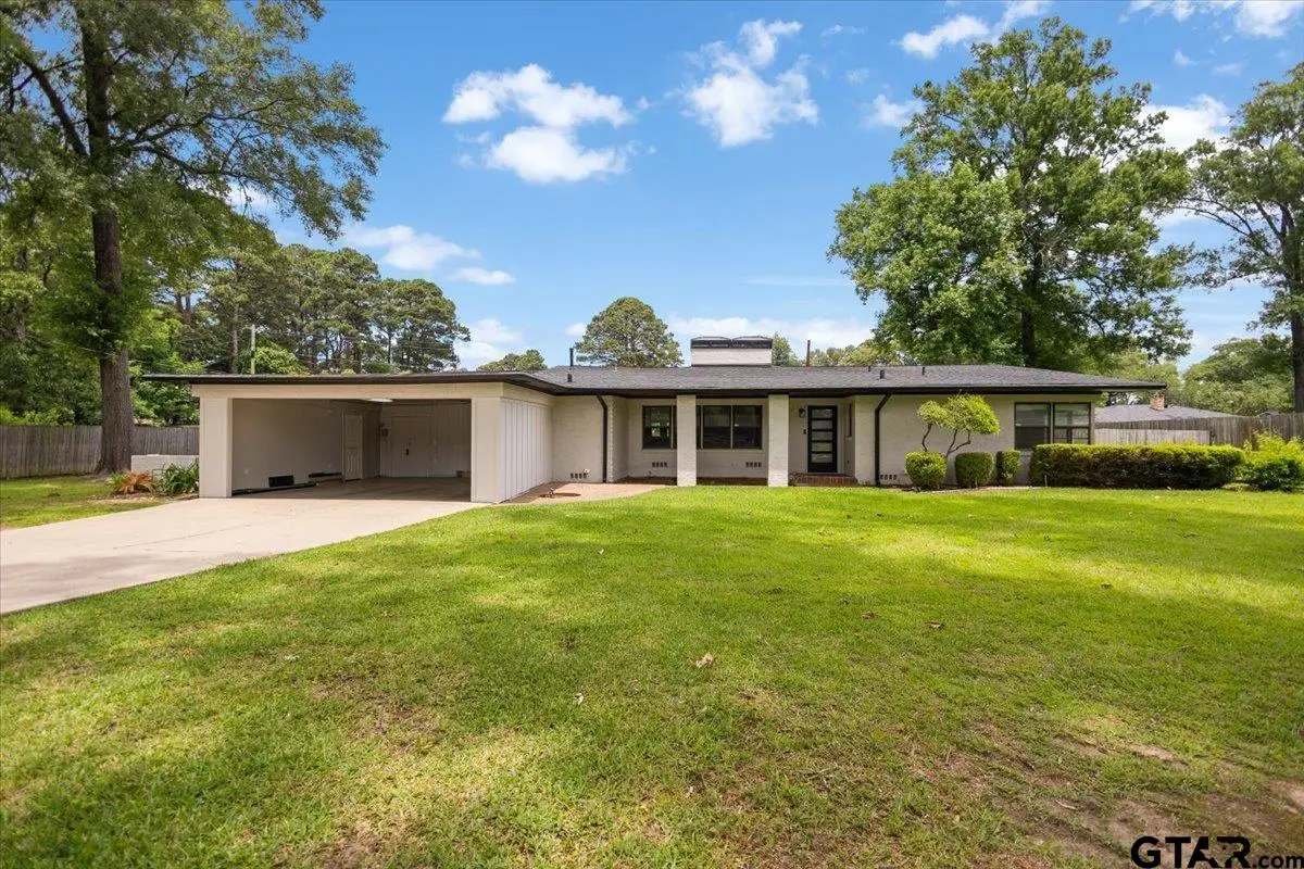 1007 Lincoln Dr, Longview, TX 75604 - #1