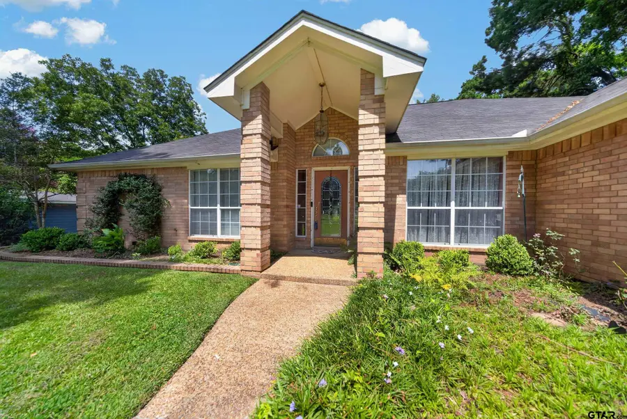 18012 W Lakeview Dr, Troup, TX 75789 - #3
