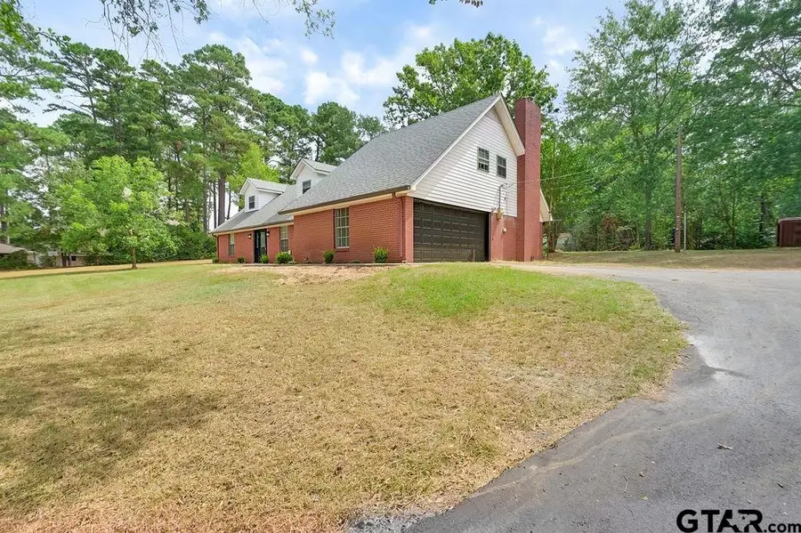 1004 Sunset, Daingerfield, TX 75638 - #2