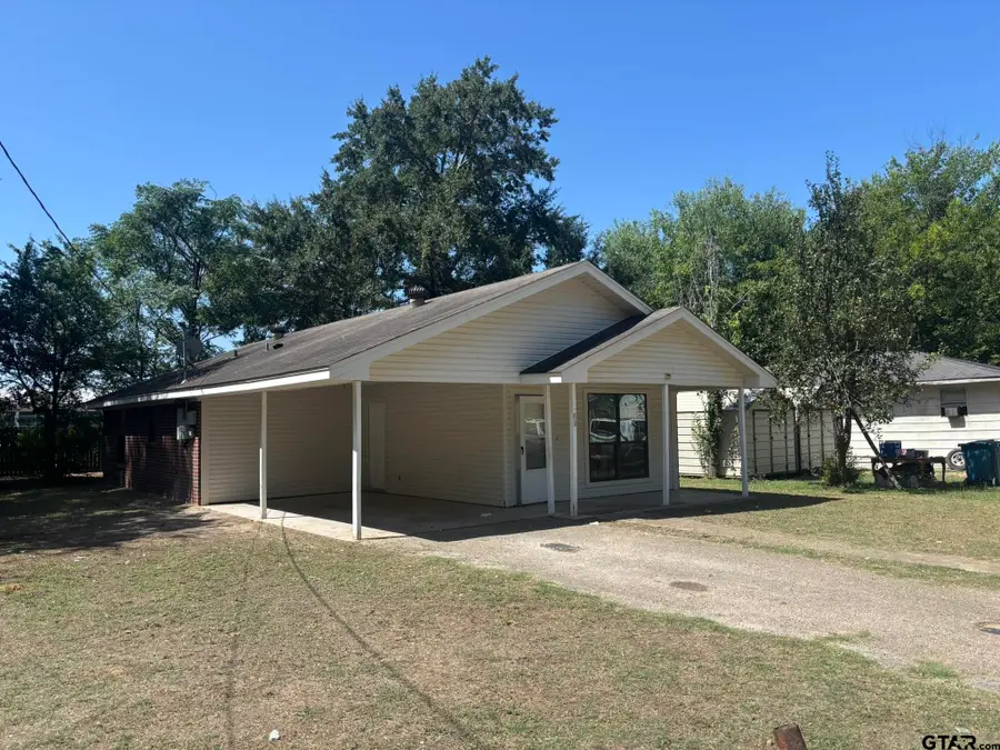 312 E Eddy, Gladewater, TX 75647 - #2