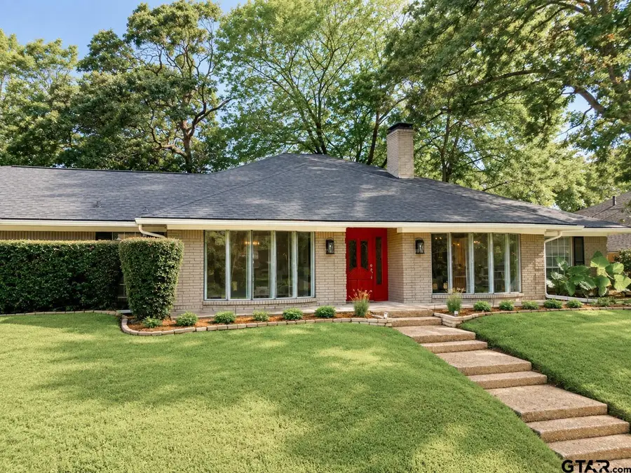 1802 Everglades Dr., Tyler, TX 75703 - #2