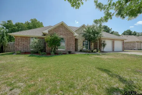 209 Heritage Ct, Lindale, TX 75771