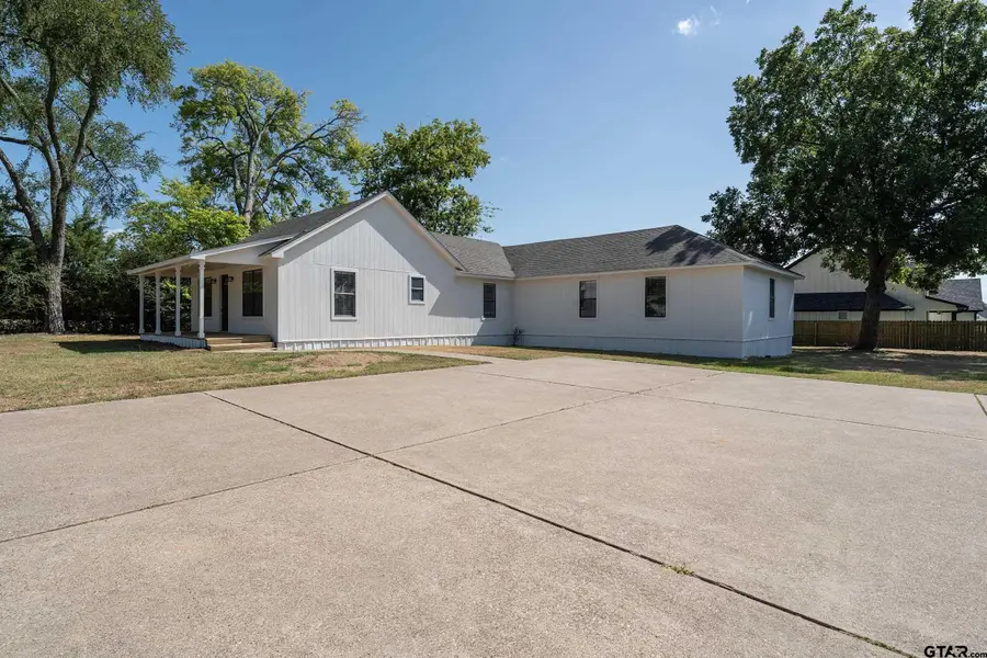 619 Martin Street, Chandler, TX 75758 - #2