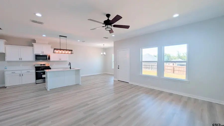 203 Toro Dr, Winona, TX 75792 - #3