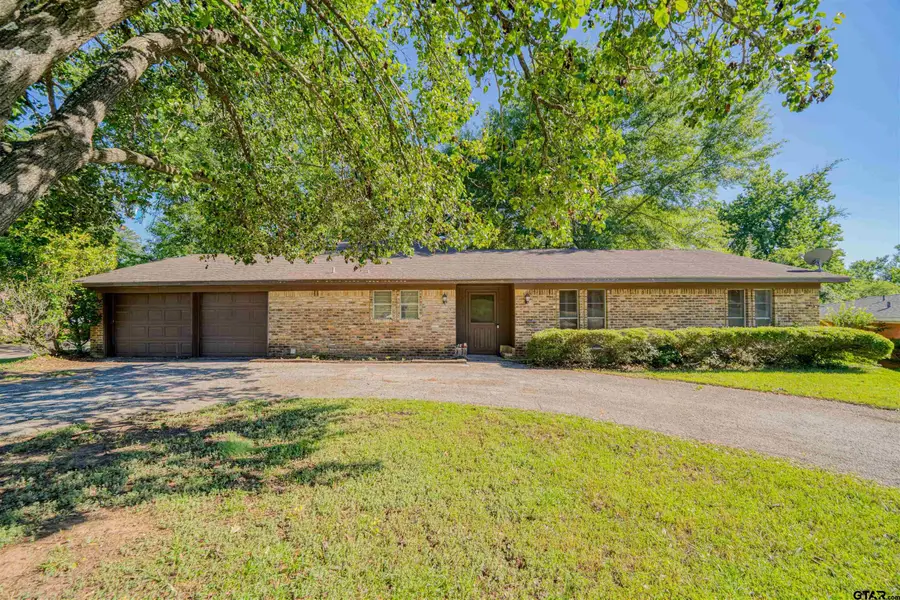 1218 Eden Dr, Longview, TX 75605 - #3