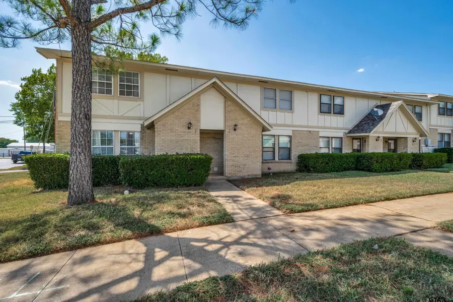 1905 W Morton Street, Unit 1, Denison, TX 75020 - #2