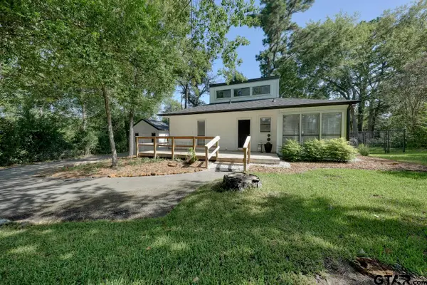 239 Fairlawn Dr, Hideaway, TX 75771