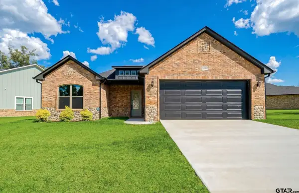 3906 French Dr, Longview, TX 75604