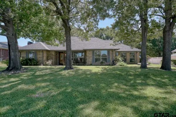 127 Clubview Dr, Hideaway, TX 75771