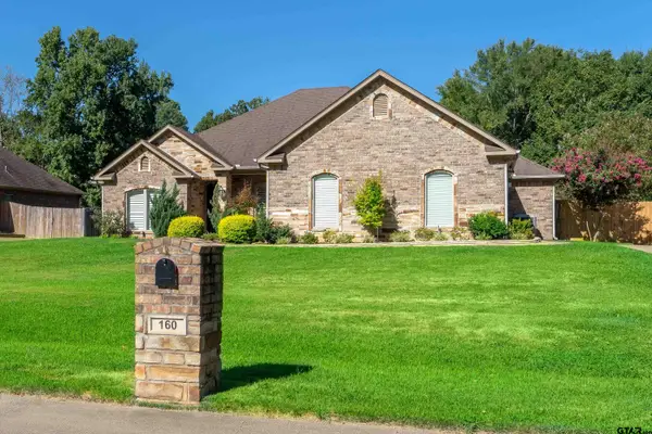160 Timber Falls Dr, Longview, TX 75605