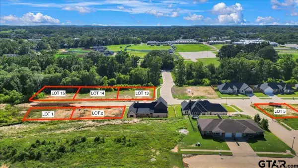 1005 Mallard Dr, Lindale, TX 75771