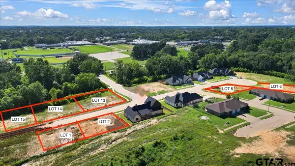 1008 Mallard Dr, Lindale, TX 75771