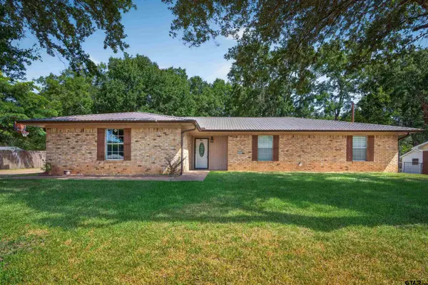 202 Fenton Rd., Longview, TX 75604