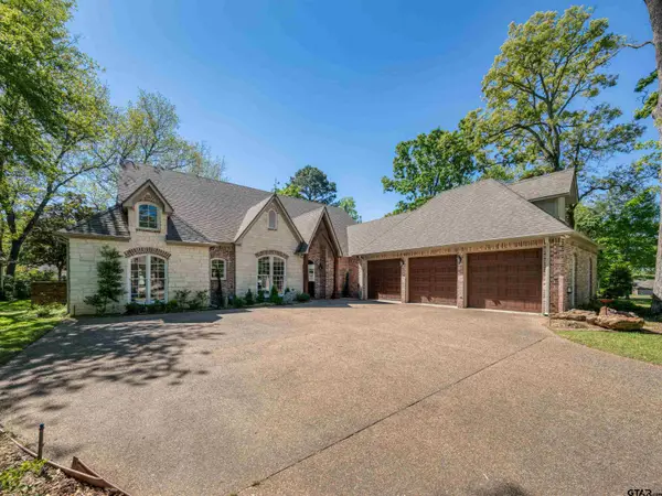 102 Dogwood Lakes Cr, Bullard, TX 75757