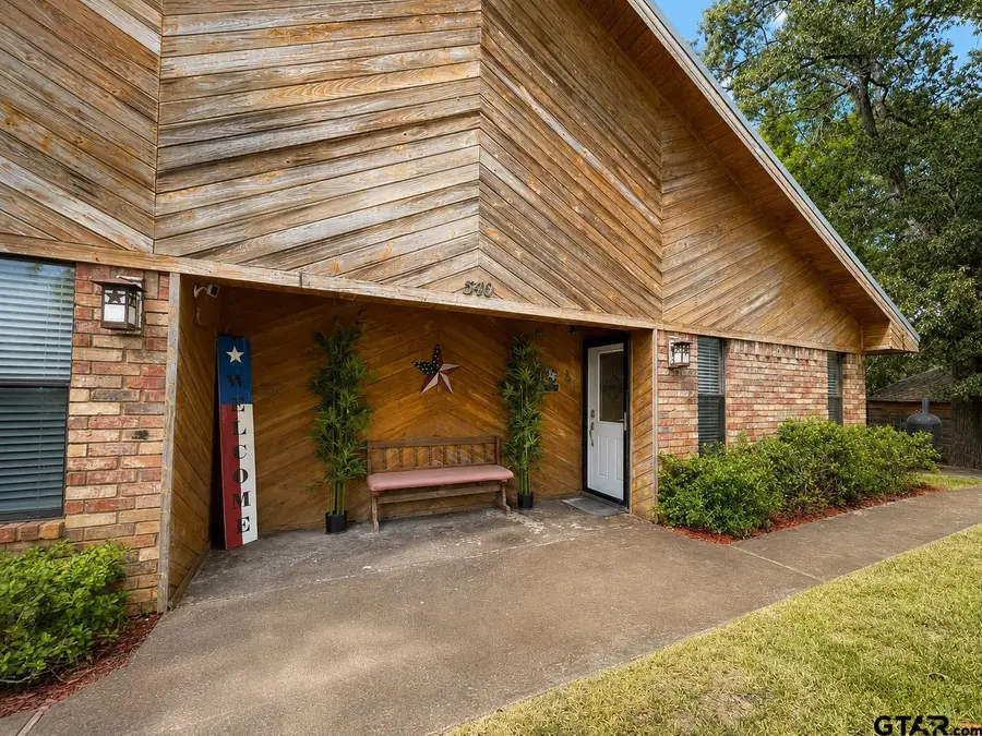 540 Post Oak St, Overton, TX 75684 - #3