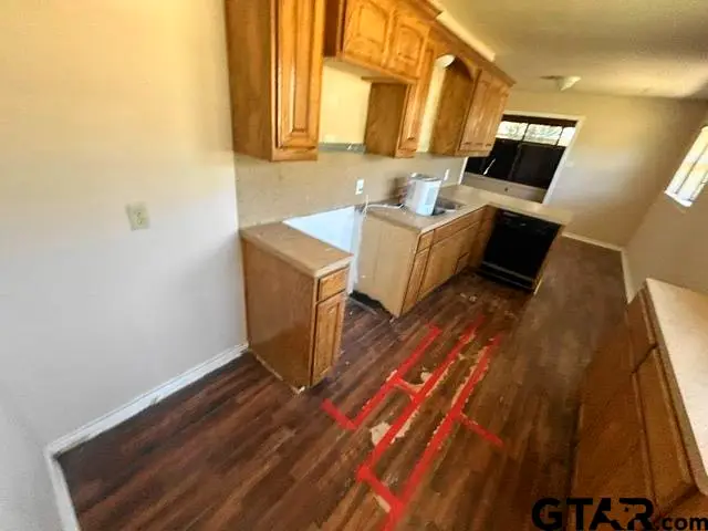 3318 Lee St, Tyler, TX 75702 - #3