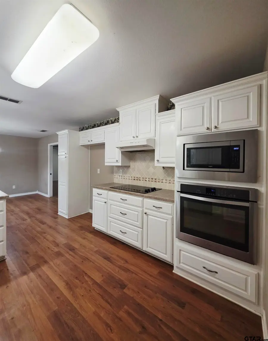 1304 N Whatley, White Oak, TX 75693 - #3