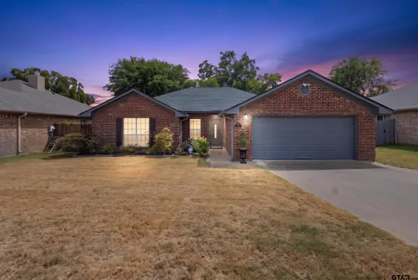 107 N Collin Drive, Chandler, TX 75758