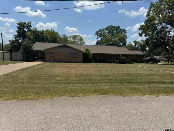 239 W Ayers Street, Frankston, TX 75763