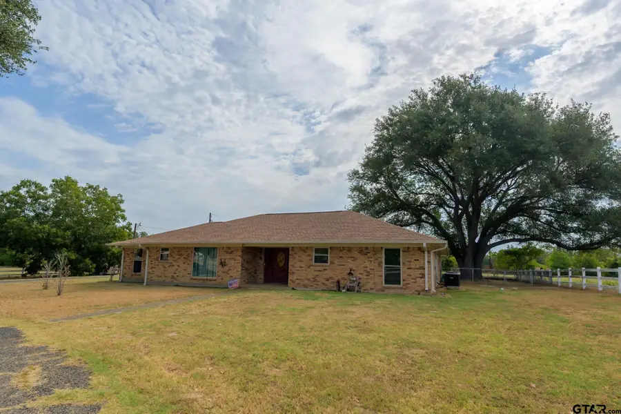 1303 W Loop 564, Mineola, TX 75773 - #2