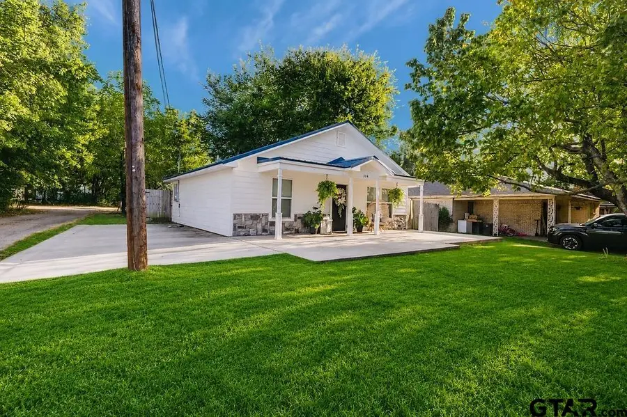 304 Jarbo St., Sulphur Springs, TX 75482 - #2