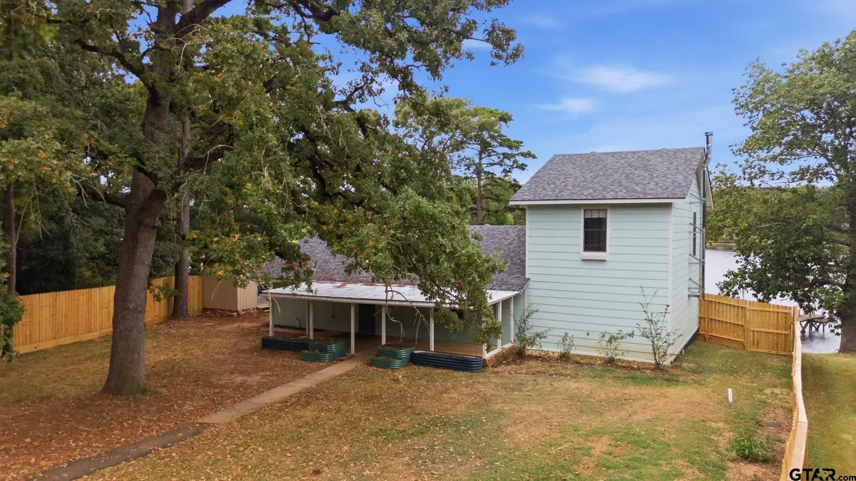 2210 An County Road 385, Palestine, TX 75801 - #1