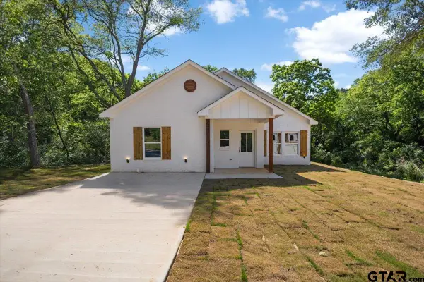817 Boyd Ave., Tyler, TX 75701