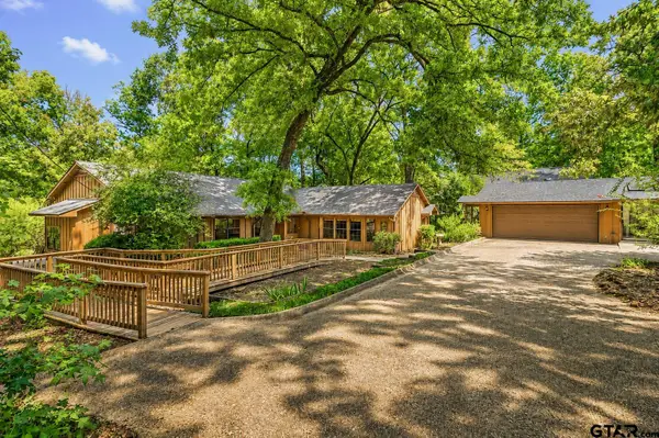 11157 Hamrick Lake Road, Winona, TX 75792