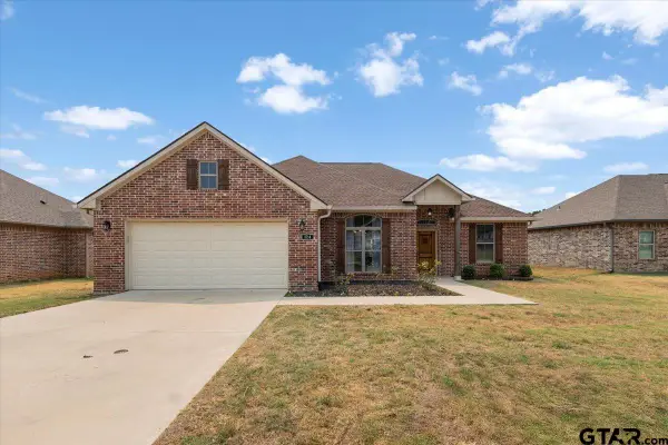 124 Rose Row Ln, Winona, TX 75792