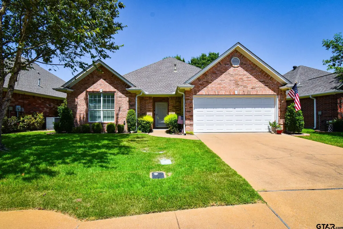 1923 Hollyglen, Tyler, TX 75703 - #1