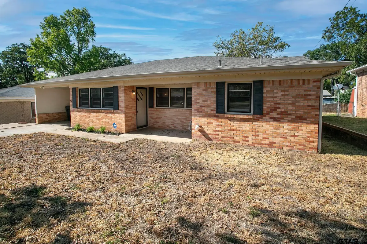 3337 Martha St, Tyler, TX 75702 - #1