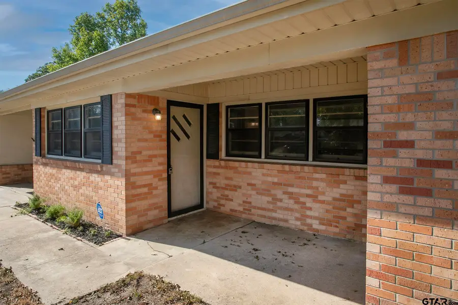 3337 Martha St, Tyler, TX 75702 - #2