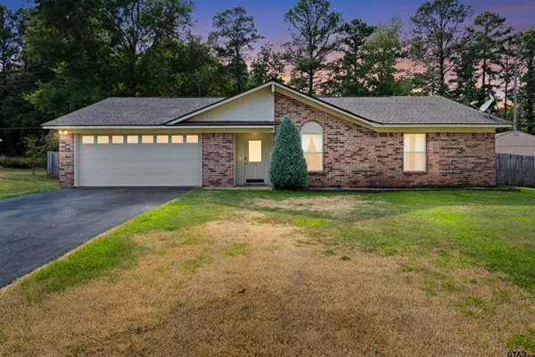 311 S Hillshore Dr, Longview, TX 75605
