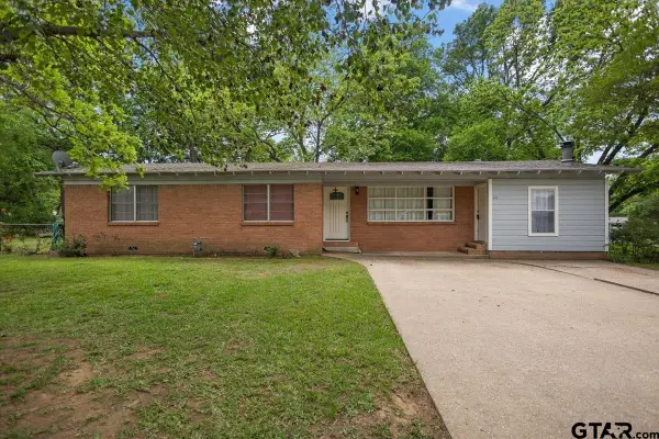 672 Diane St., Tyler, TX 75708