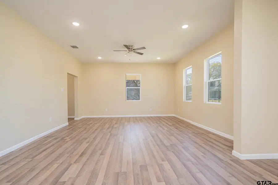1104 N Bolivar, Marshall, TX 75670 - #3