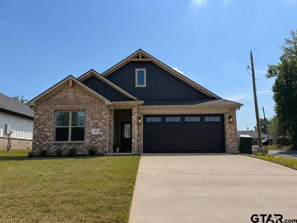 3900 French Dr, Longview, TX 75604 - #1